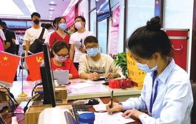 “幸有所愛(ài)，不畏山?！?“5·20”當(dāng)天蘭州城關(guān)區(qū)有521對(duì)新人領(lǐng)證