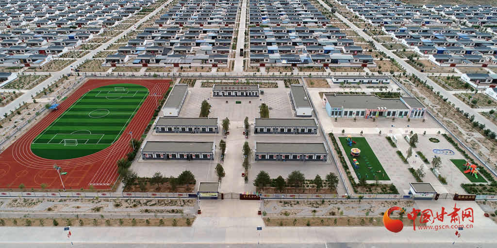 【走向我們的小康生活】富民新村興產業(yè) 新家園里奔小康