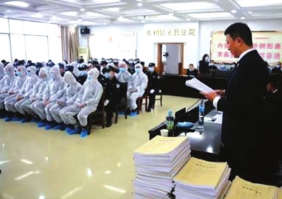 天水秦州區(qū)開審18人涉惡案 被控涉嫌敲詐勒索、尋釁滋事、開設(shè)賭場等