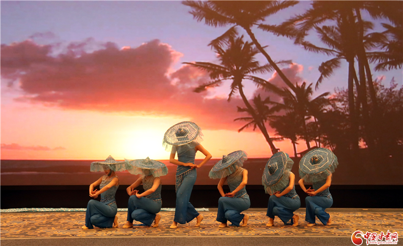 “暖冬遇見北?！背鞘型平橄盗谢顒幼哌M蘭州