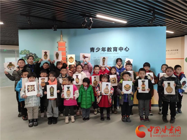 博物館里過(guò)臘八 武威這些孩子用五谷拼文物！