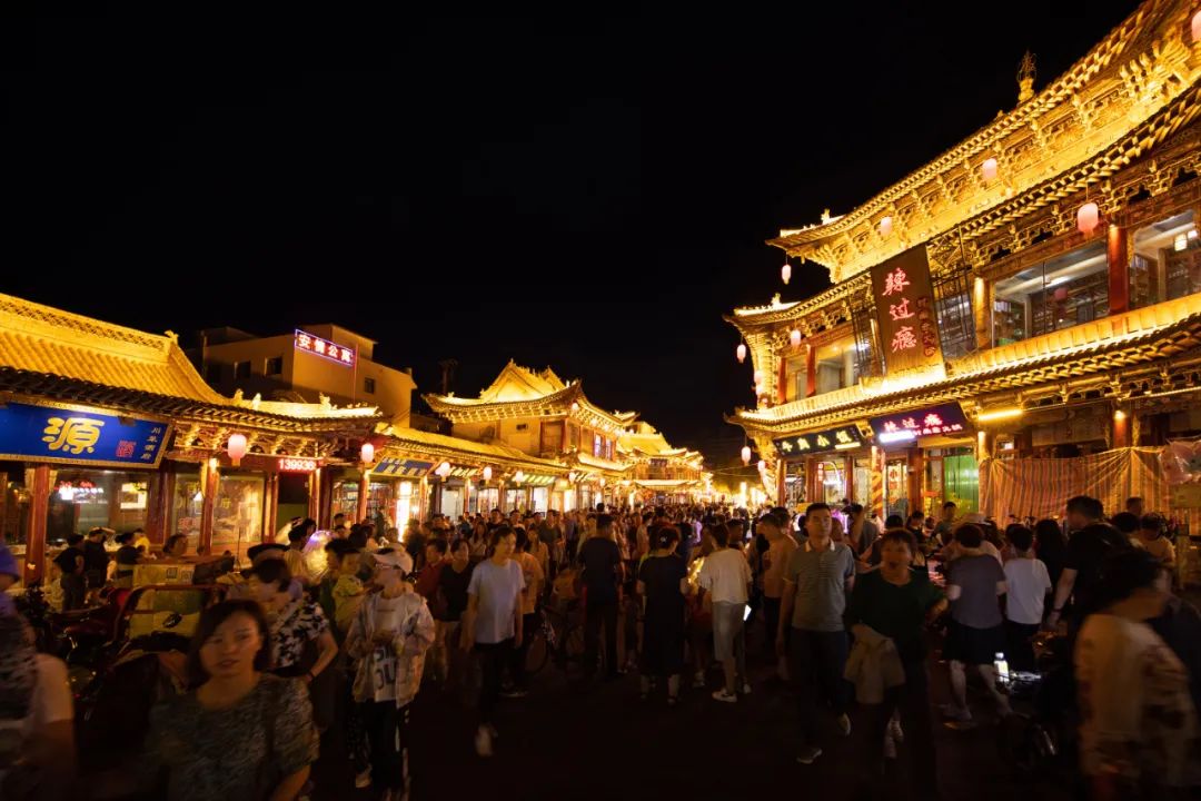 古風(fēng)、華美、浪漫、美味……現(xiàn)實(shí)版“清明上河圖”，就在這里！