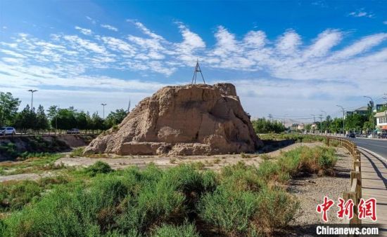 圖為沙州郡城遺址公園古遺址?！⊥醣筱y 攝
