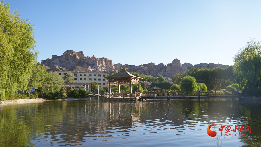 【小康圓夢(mèng)·看甘肅】肅南：鄉(xiāng)村旅游托起百姓富?！敖痫埻搿?>
        </a><em>【小康圓夢(mèng)·看甘肅】肅南：鄉(xiāng)村旅游托起百姓富裕“金飯碗”</em></li>
    <li><a  target=