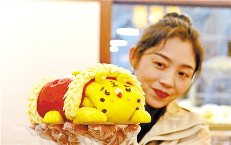 小老虎花餑餑，你舍得吃嗎？