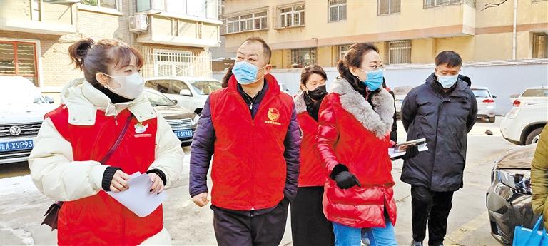 【新春走基層】解決雞毛蒜皮 感受社區(qū)“微幸?！?>
        </a><em>【新春走基層】解決雞毛蒜皮 感受社區(qū)“微幸?！?/em></li>
    <li><a  target=