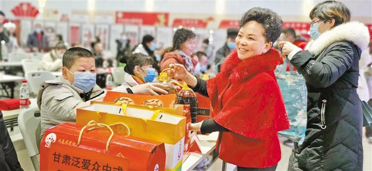 身殘志堅的郭淑芳與愛同行37年 點一盞燈，照亮別人也照亮自己