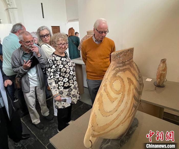 點擊進(jìn)入下一頁