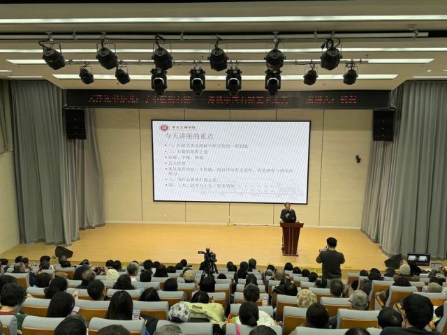 《了不起的石窟》新書(shū)分享會(huì)在國(guó)家圖書(shū)館舉行