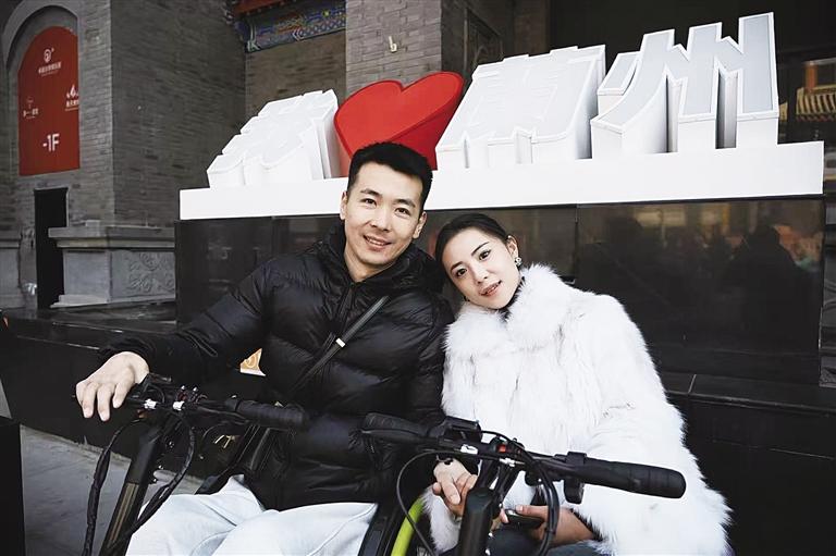 一對小夫妻的逆境重生